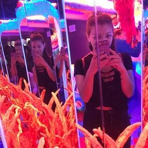 Meet your Posher, M.k.